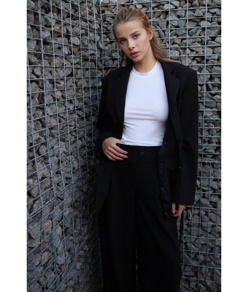 Stylish oversized suit (red, black, beige)