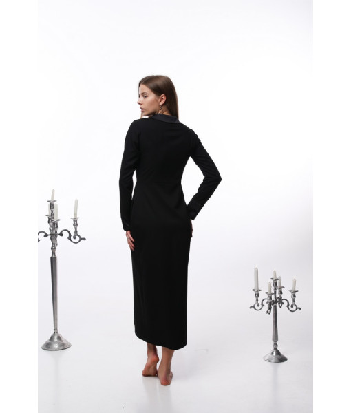 Evening dress with buttons