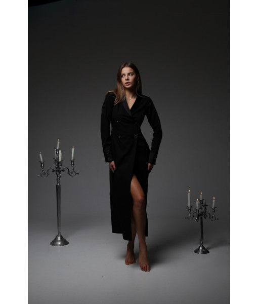 Evening dress with buttons