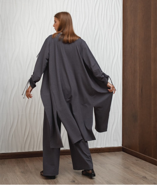 Knitted suit (cardigan and palazzo) grey