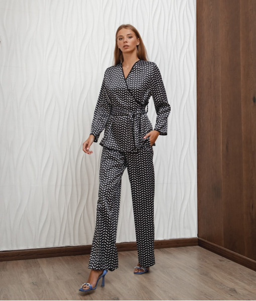 Kimono suit (blouse and pants)