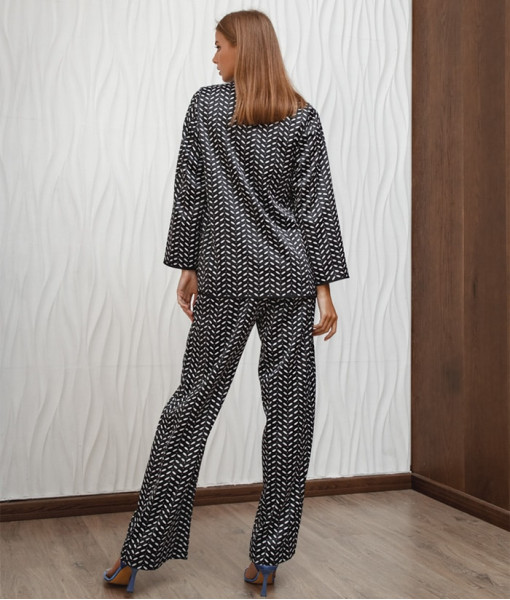 Kimono suit (blouse and pants)