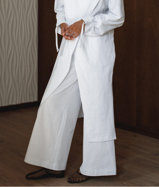 Knitted suit (cardigan and palazzo) white