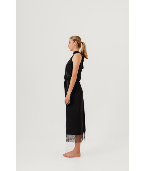 Midi skirt with lace (black)