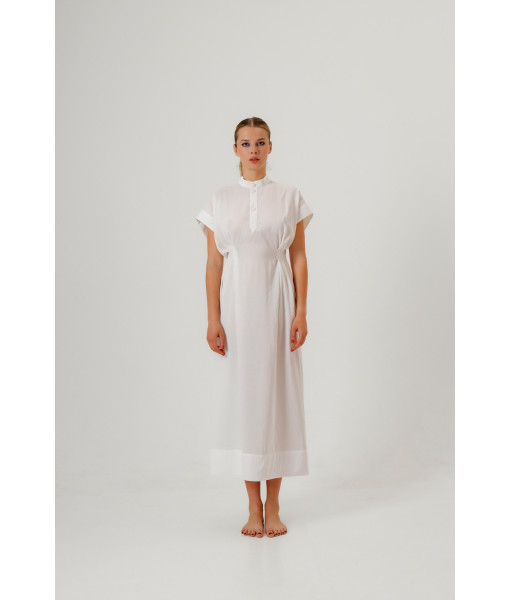 Dress with pleats 