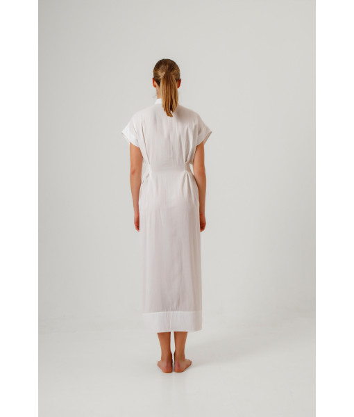 Dress with pleats 