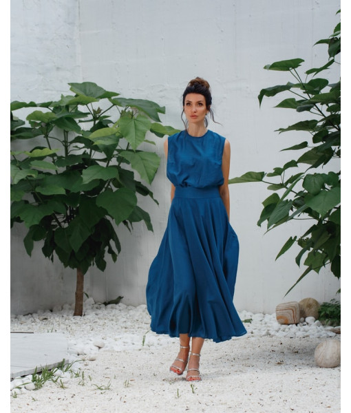 Sleeveless blouse with a sun skirt (red, cobalt)