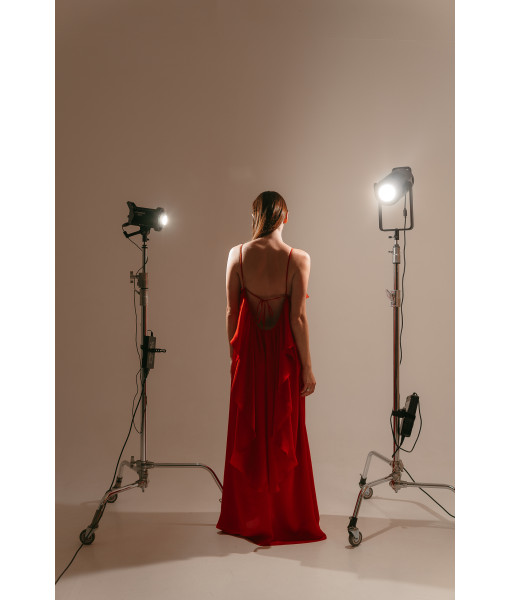 Dress with an open back