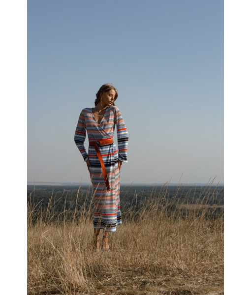 Knitted dress with a smell