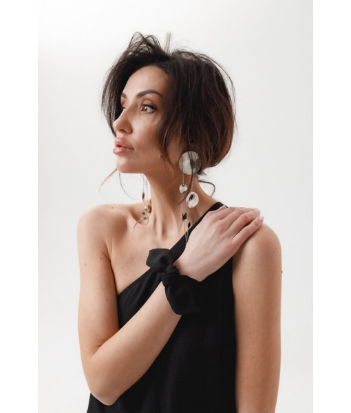 Linen suit: palazzo and one-shoulder top (black, white, gray)