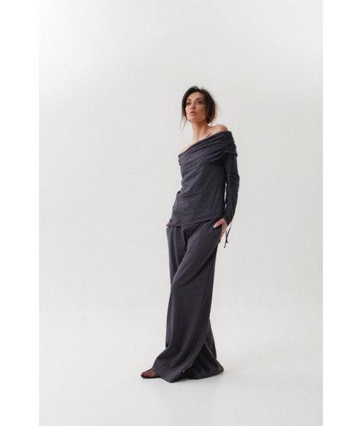 Knitted suit: palazzo and off-shoulder long (gray)