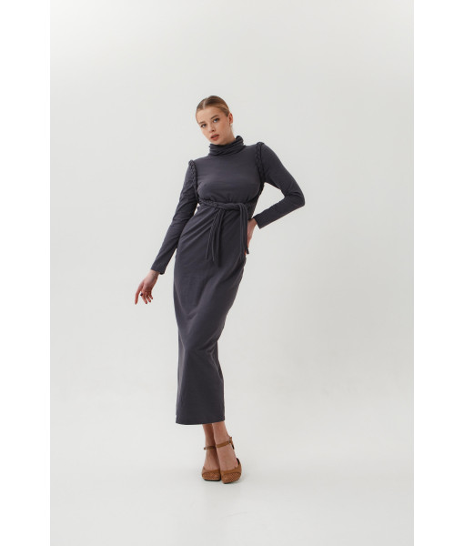 Long knitted dress with braids