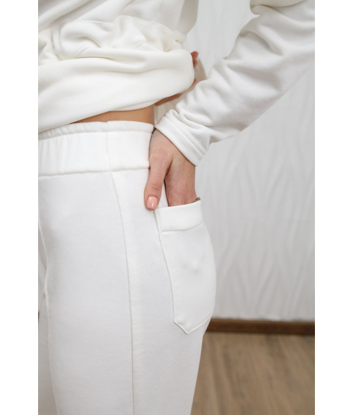 Knitted suit, palazzo pants and sweatshirt (white, black)