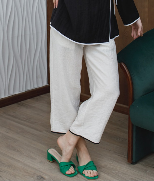 Linen pants, white
