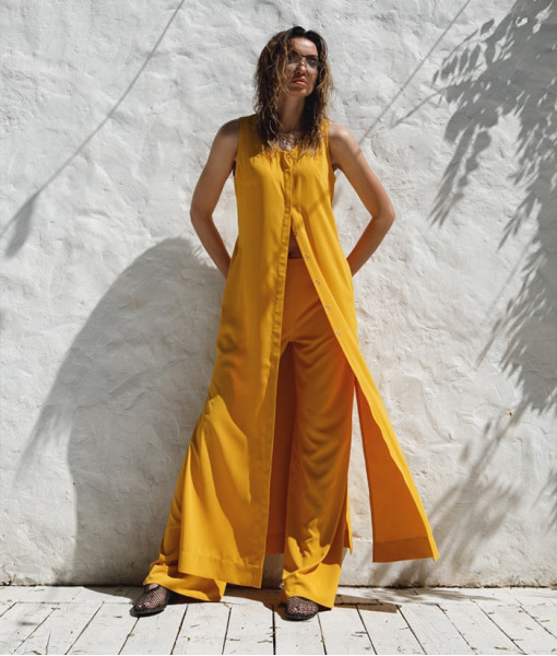 Complete look: A-line dress and flared pants (mustard)