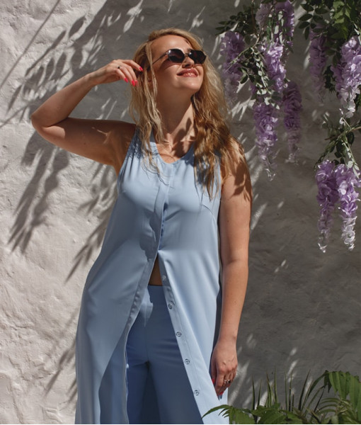 Complete look: A-line dress and flared pants (blue)