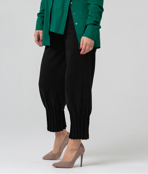 Pants with snaps (black)