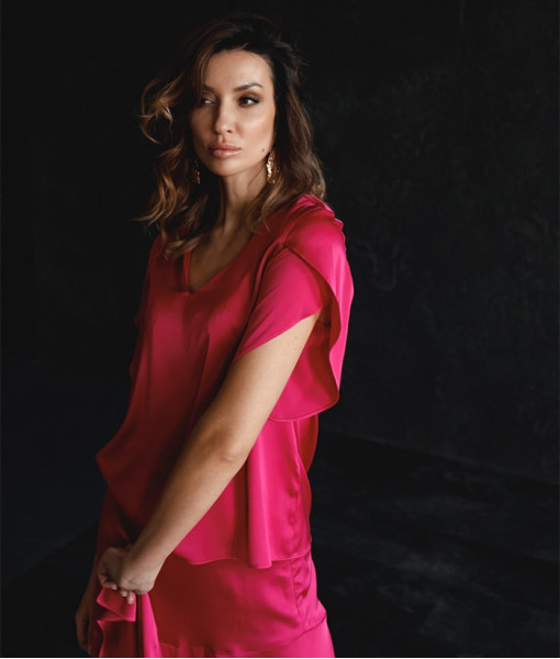 Silk T-shirt and skirt set