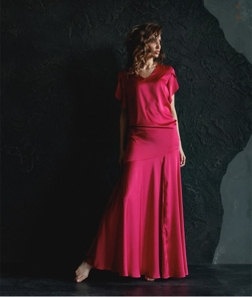 Silk T-shirt and skirt set